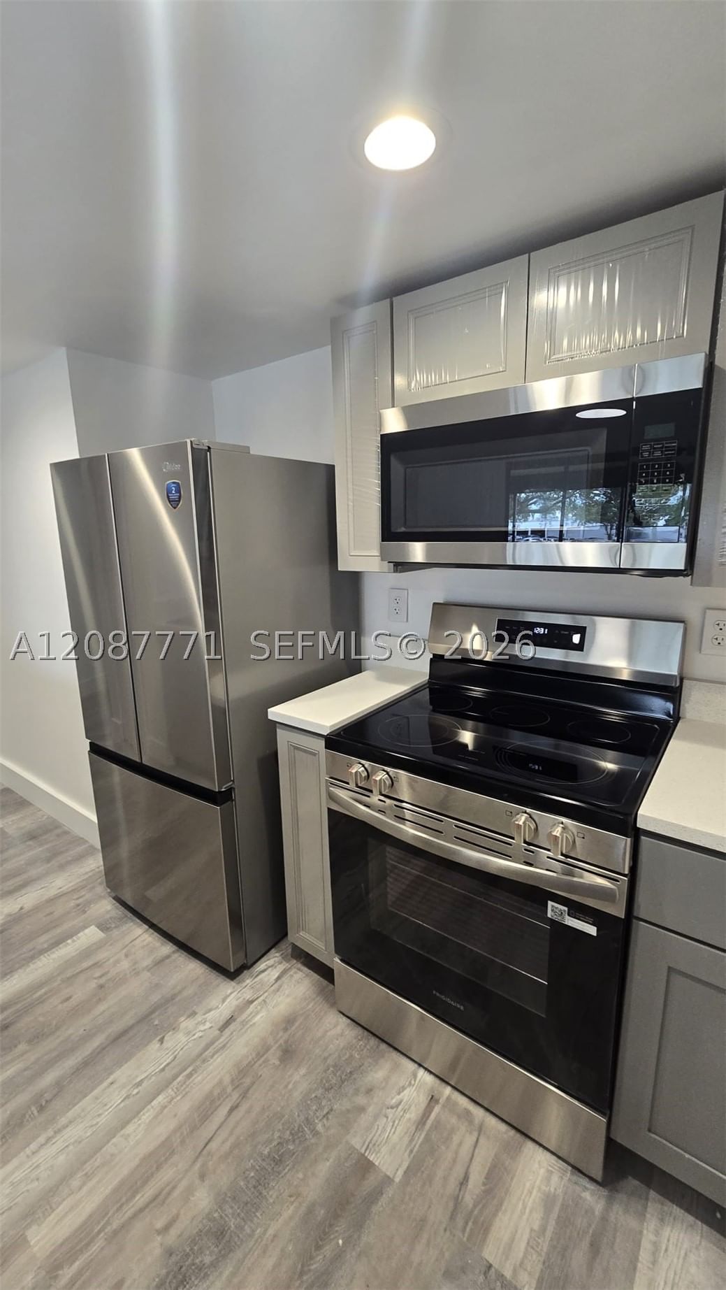 Real estate property located at 16220 2nd Ave #211, Miami-dade, Parkway Grove Condo Part, Miami, FL