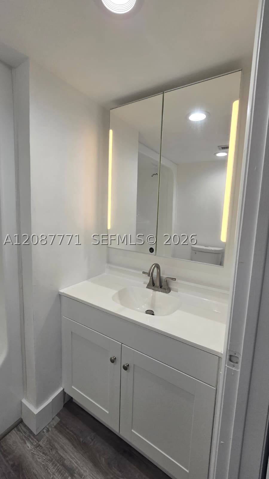 Real estate property located at 16220 2nd Ave #211, Miami-dade, Parkway Grove Condo Part, Miami, FL
