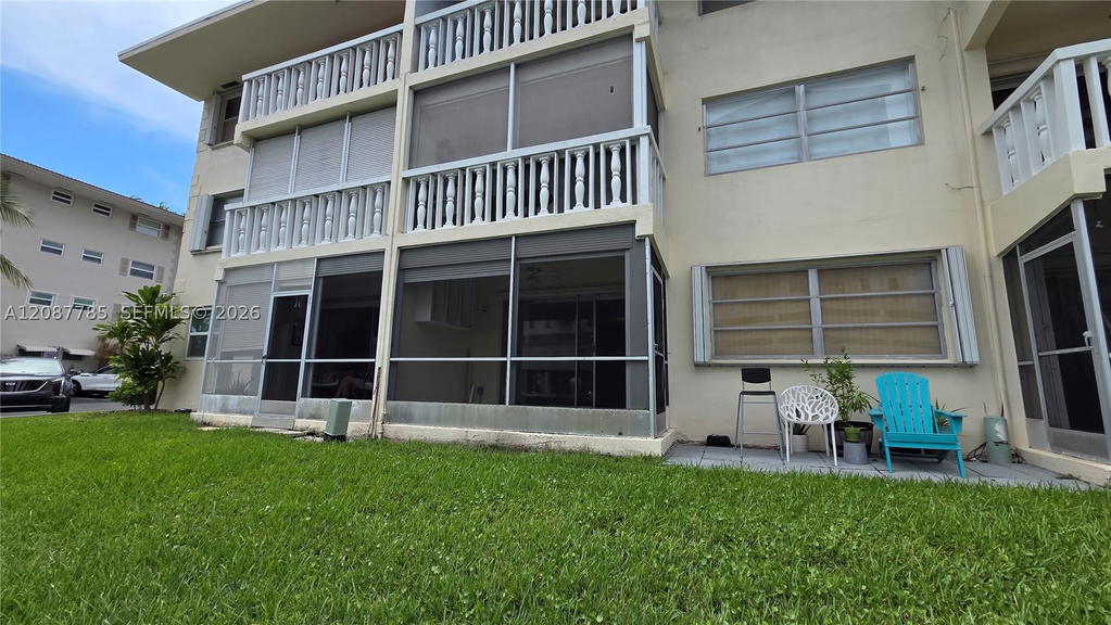Real estate property located at 450 Paradise Isle Blvd #109, Broward, Isle Of Paradise Co-op, Hallandale Beach, FL