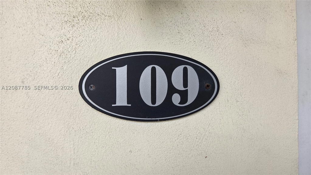 Real estate property located at 450 Paradise Isle Blvd #109, Broward, Isle Of Paradise Co-op, Hallandale Beach, FL