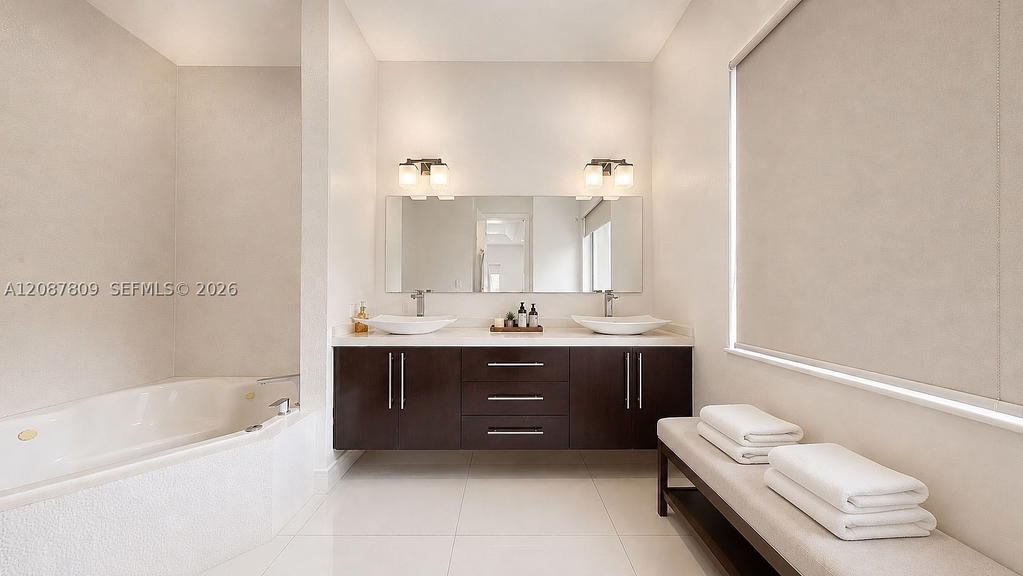 Real estate property located at 19260 134 Ave Road, Miami-dade, Cristina Estates, Miami, FL