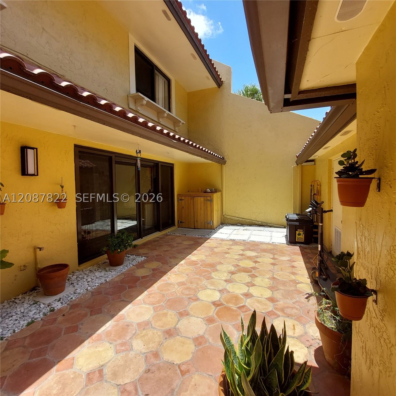 Real estate property located at 3871 Alcantara Ave #74D, Miami-dade, Costa Del Sol Condo A, Doral, FL