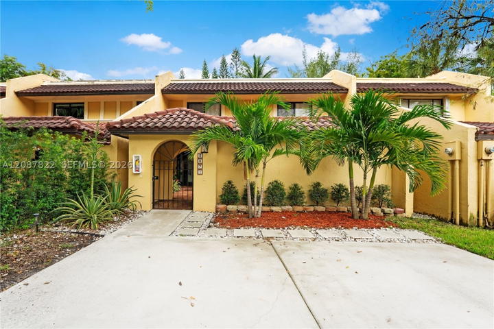 Real estate property located at 3871 Alcantara Ave #74D, Miami-dade, Costa Del Sol Condo A, Doral, FL