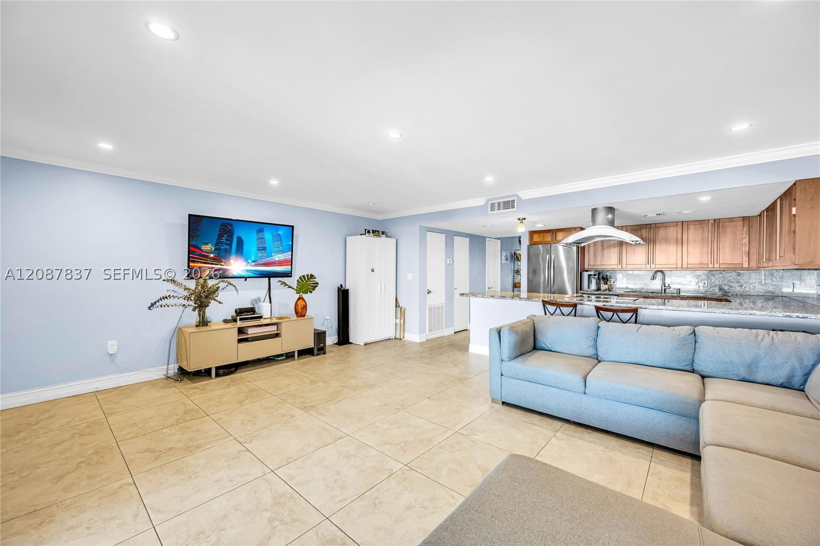 Real estate property located at 3805 170th St A-6, Miami-dade, Lago Verde Villas Condo, North Miami Beach, FL