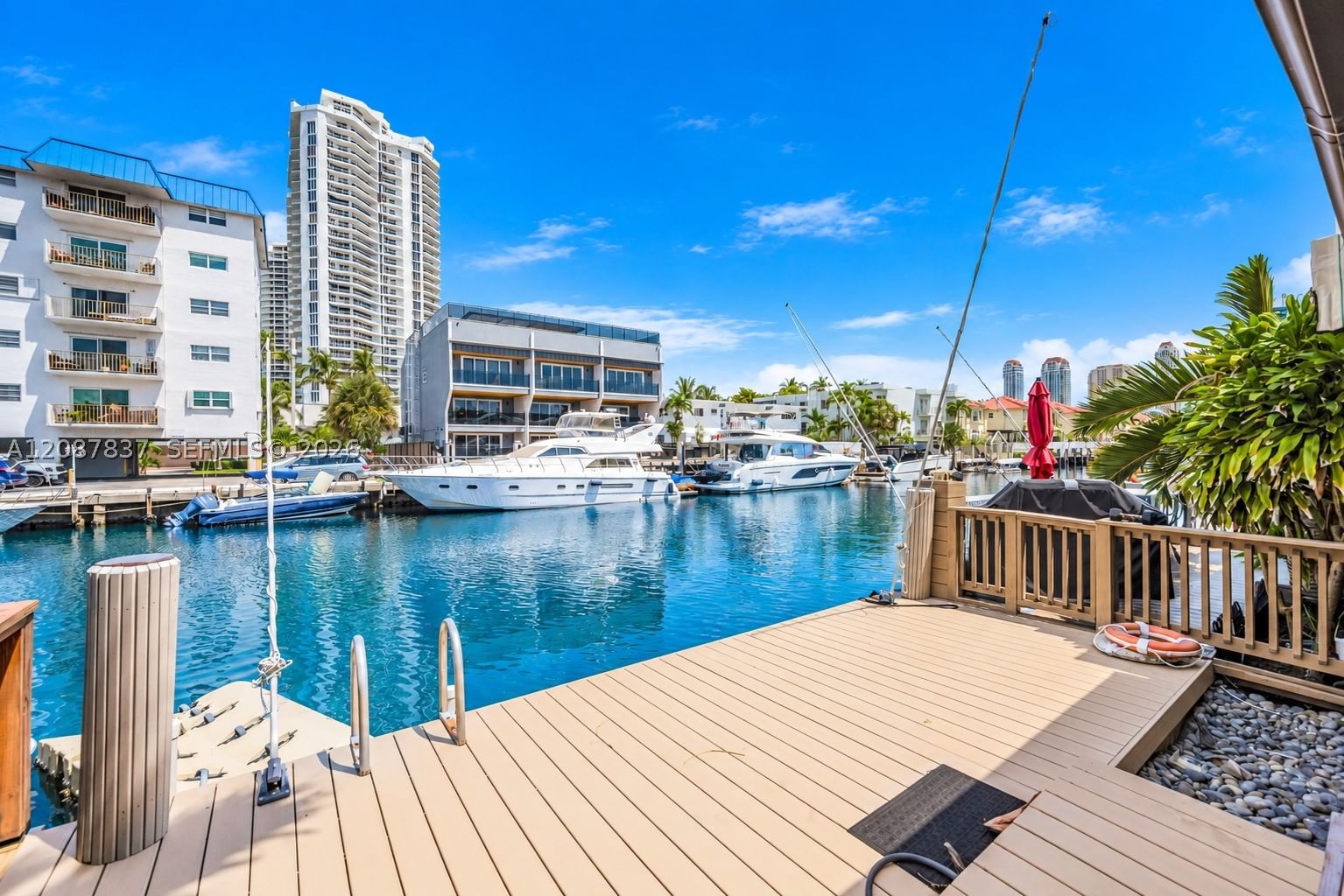 Real estate property located at 3805 170th St A-6, Miami-dade, Lago Verde Villas Condo, North Miami Beach, FL