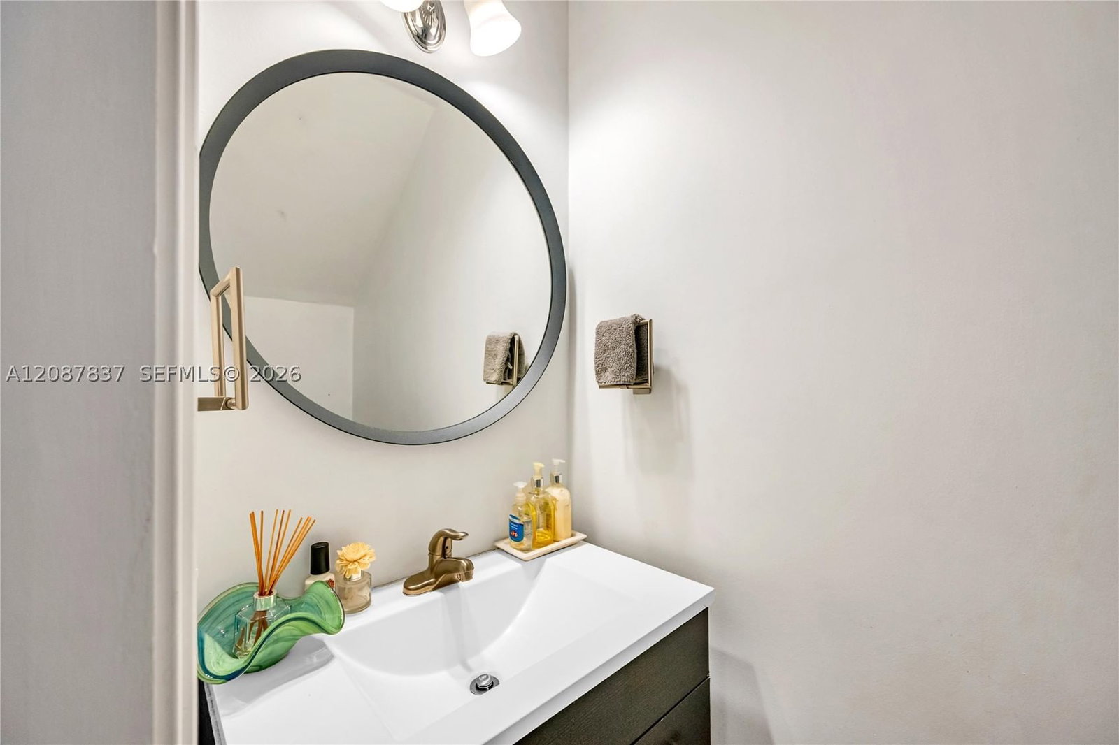 Real estate property located at 3805 170th St A-6, Miami-dade, Lago Verde Villas Condo, North Miami Beach, FL