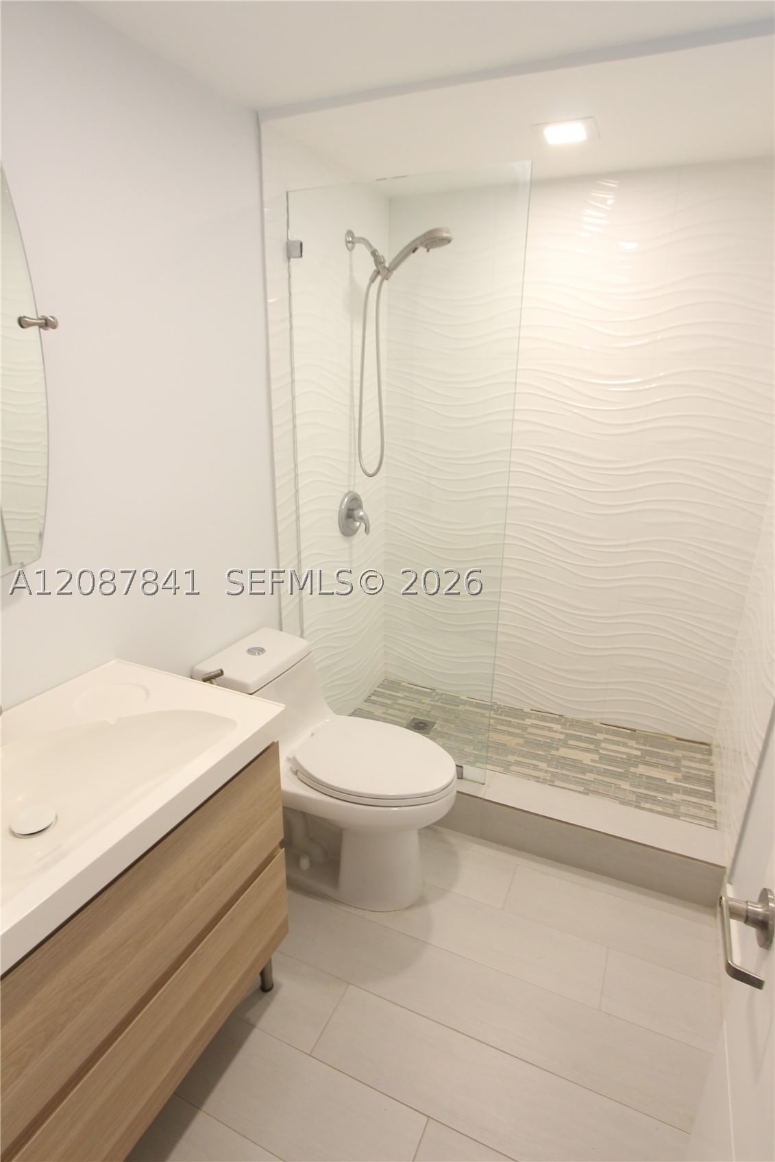 Real estate property located at 427 Santander Ave #202, Miami-dade, Villa Santander Condo, Coral Gables, FL