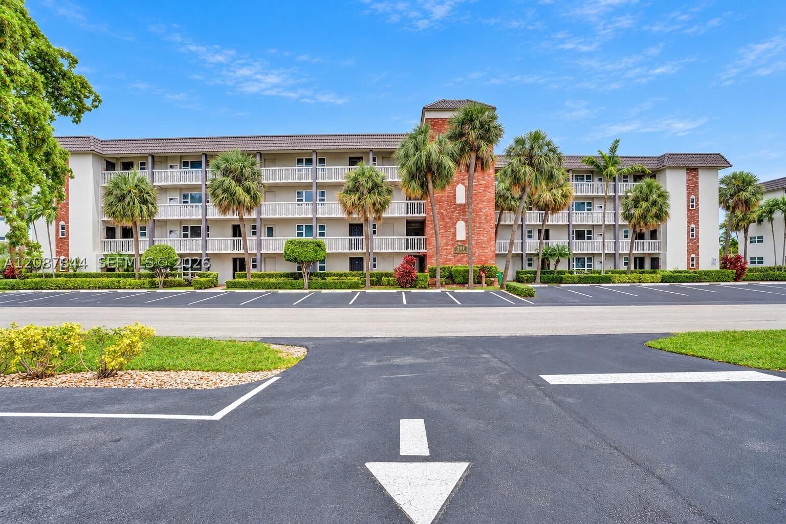 Real estate property located at 3111 51st St #305C, Broward, Heritage Landings Condo, Fort Lauderdale, FL