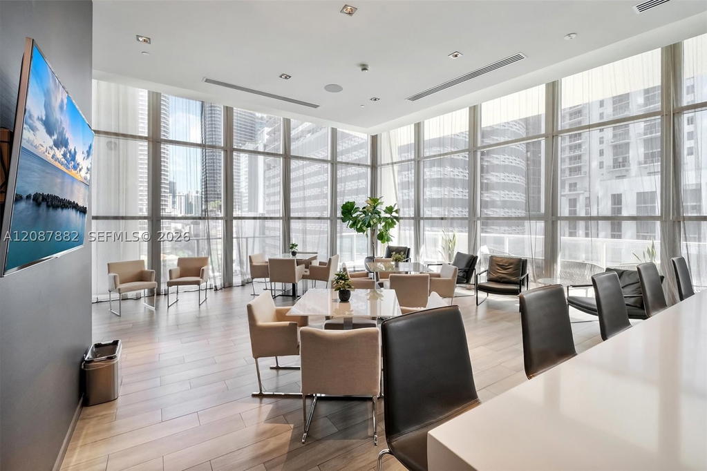 Real estate property located at 1100 Miami Ave #1609, Miami-dade, 1100 Millecento Residence, Miami, FL