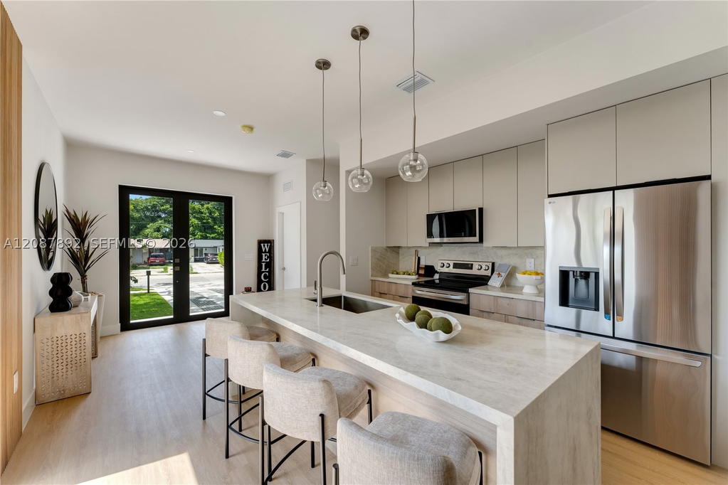 Real estate property located at 1917 17th ST B, Miami-dade, Ocoee Park, Miami, FL