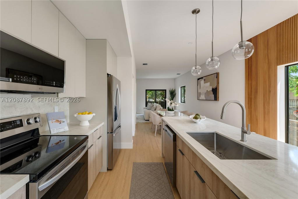 Real estate property located at 1917 17th ST B, Miami-dade, Ocoee Park, Miami, FL