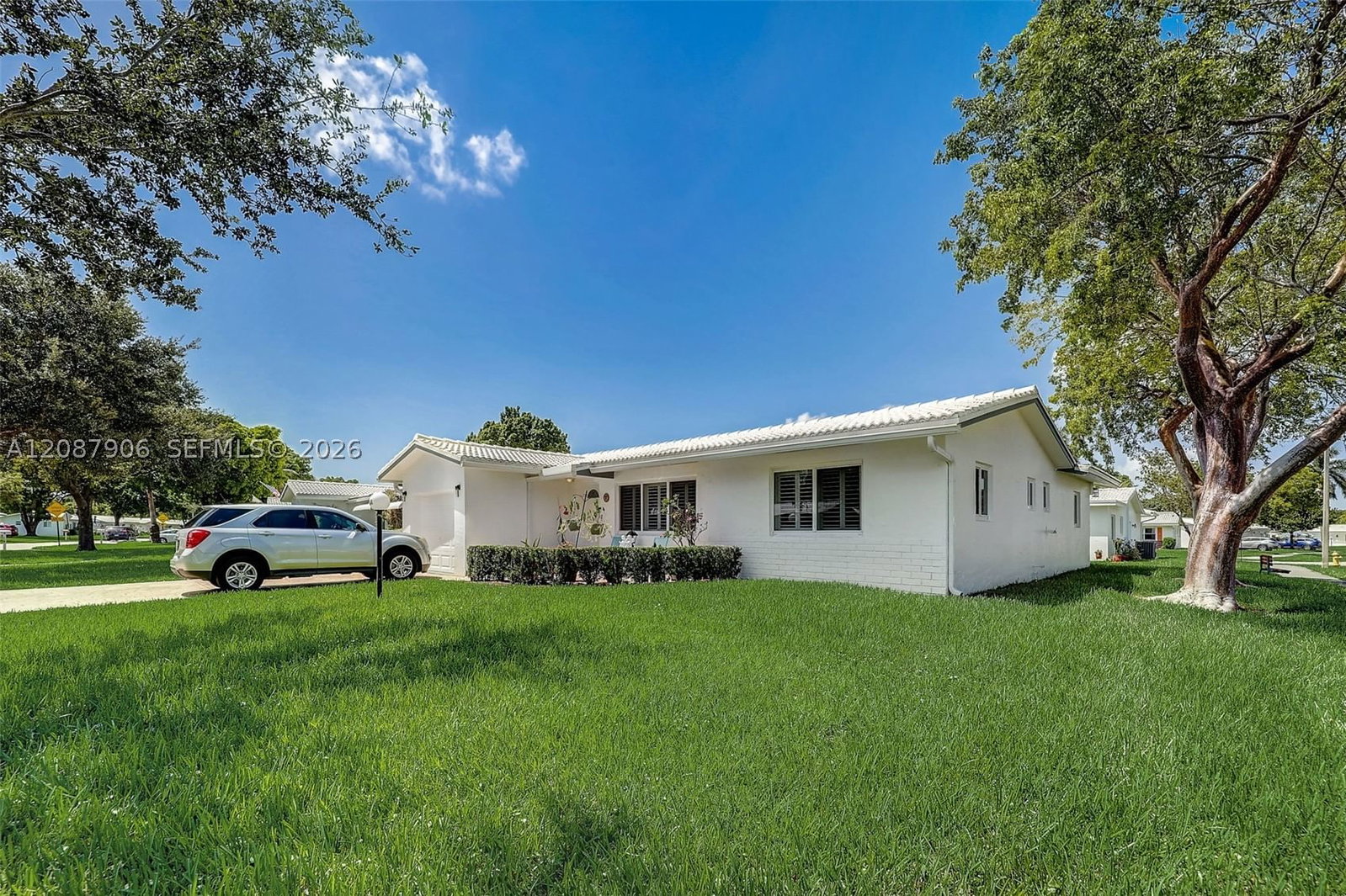 Real estate property located at 1651 85th Ave, Broward, Lauderdale West 2 Sec, Plantation, FL