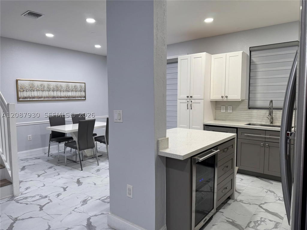 Real estate property located at 12317 124th Ct, Miami-dade, Kendall Breeze, Miami, FL