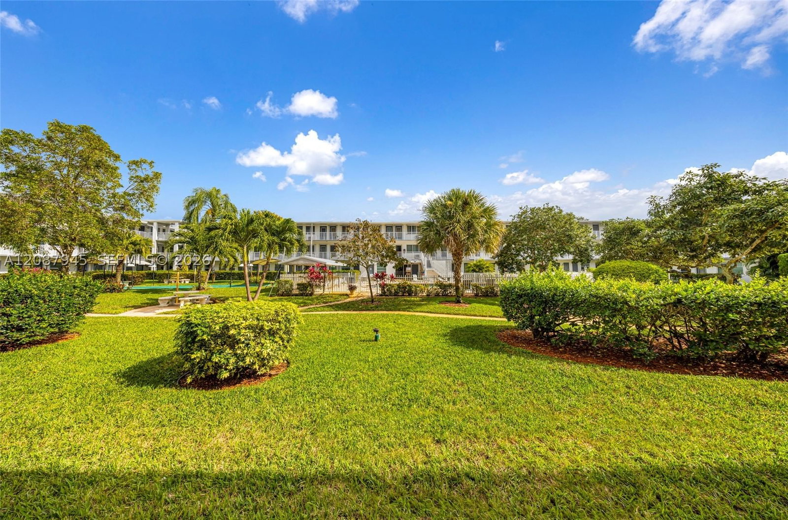 Real estate property located at 15610 6th Ave #7D, Miami-dade, Golden Towers No 2 Inc -, Miami, FL