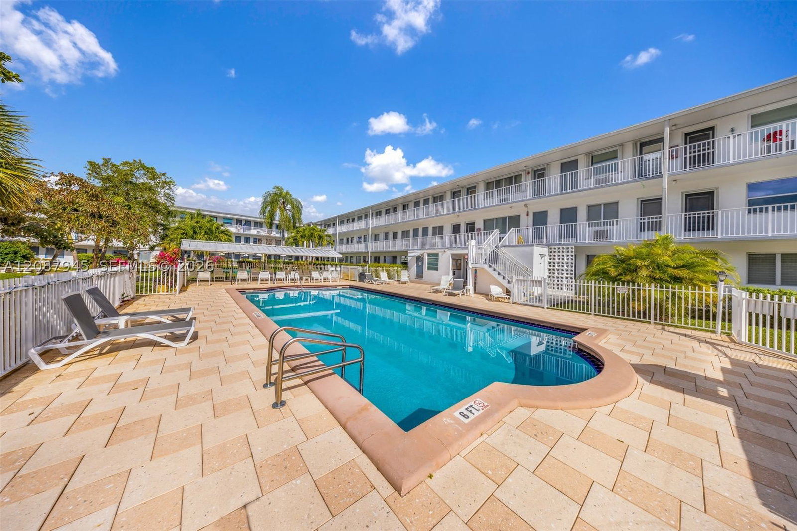Real estate property located at 15610 6th Ave #7D, Miami-dade, Golden Towers No 2 Inc -, Miami, FL
