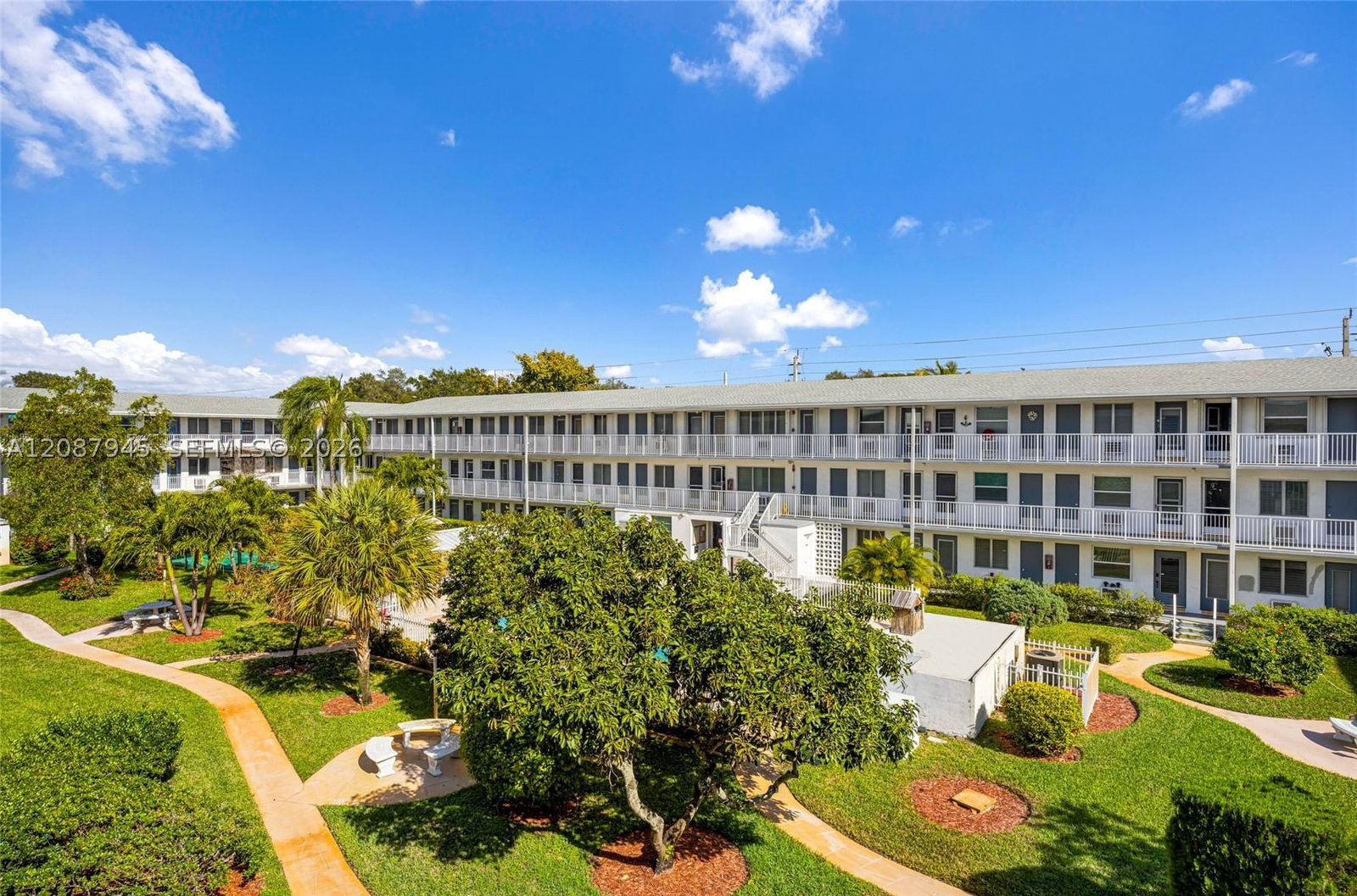 Real estate property located at 15610 6th Ave #7D, Miami-dade, Golden Towers No 2 Inc -, Miami, FL