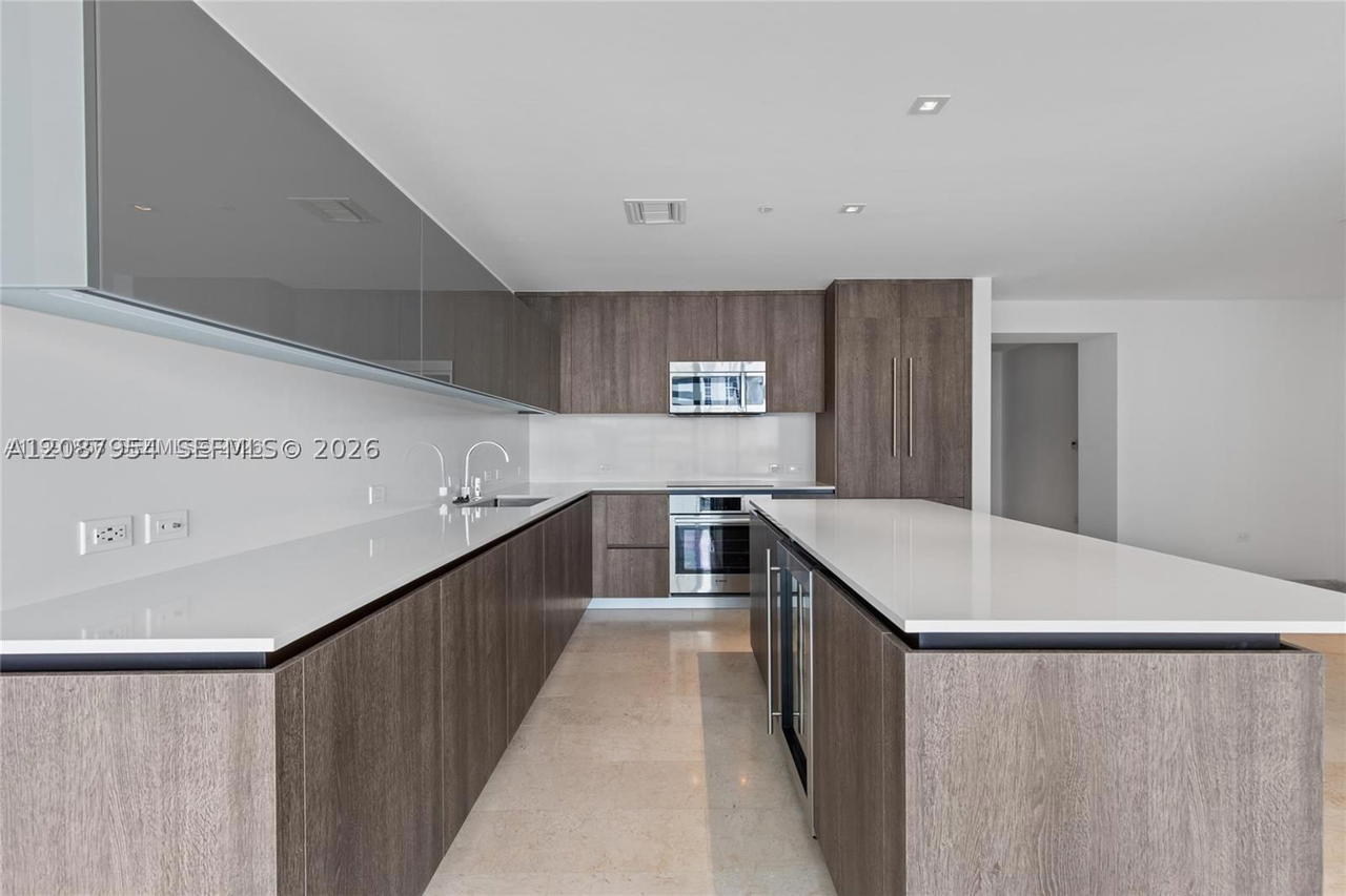 Real estate property located at 88 7th St #904, Miami-dade, Rise Condo, Miami, FL