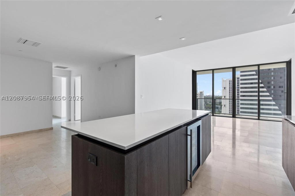 Real estate property located at 88 7th St #904, Miami-dade, Rise Condo, Miami, FL
