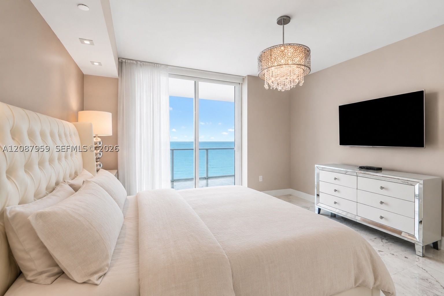 Real estate property located at 3951 Ocean Dr #1002, Broward, Apogee Beach Condominium, Hollywood, FL