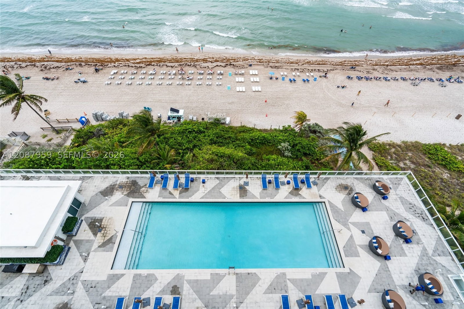 Real estate property located at 3951 Ocean Dr #1002, Broward, Apogee Beach Condominium, Hollywood, FL