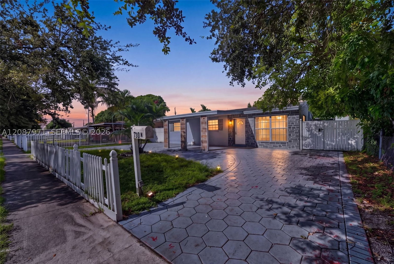 Real estate property located at 730 64th Ave, Broward, Boulevard Heights Sec 6, Hollywood, FL