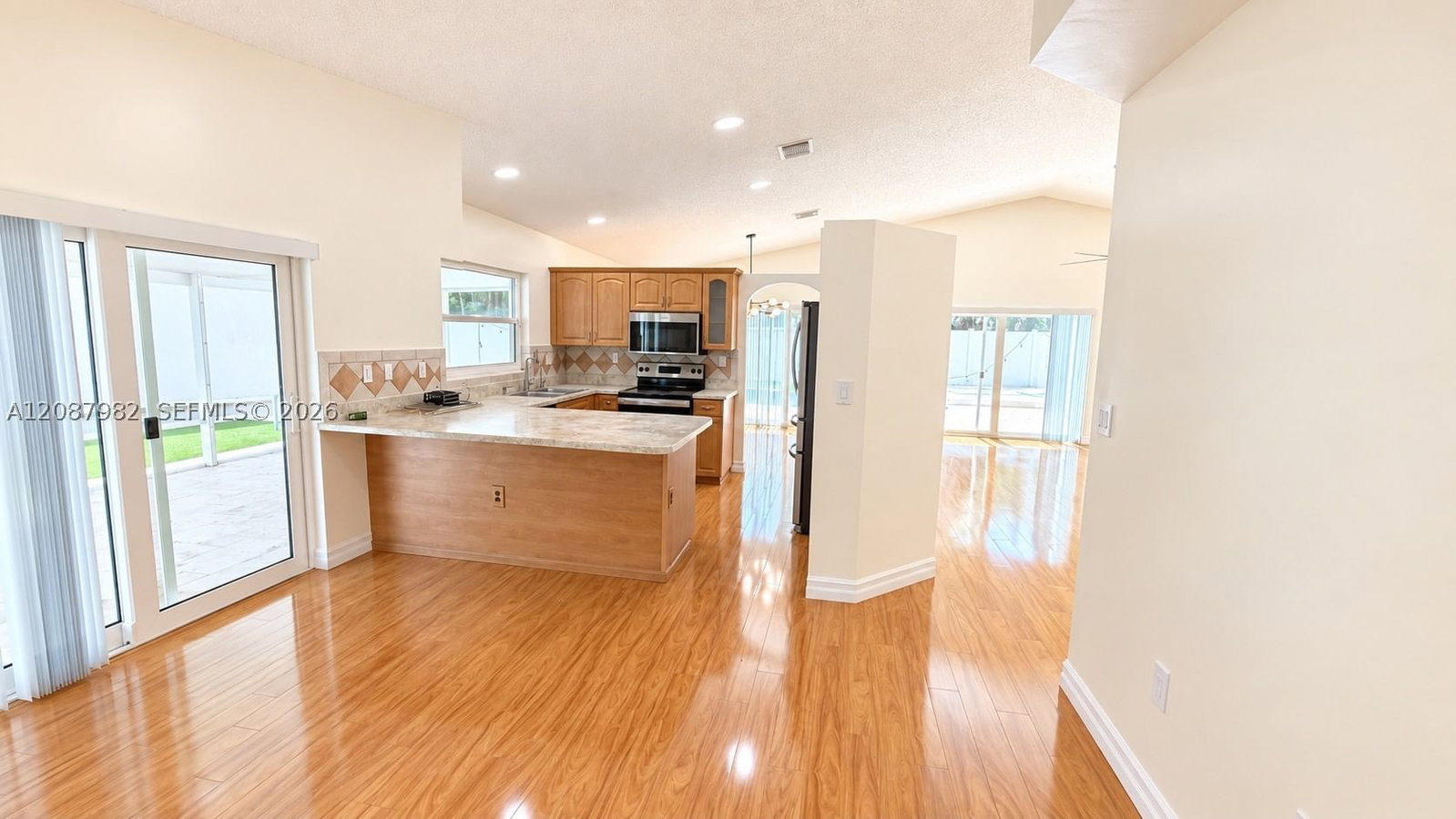 Real estate property located at 17542 12th St, Broward, Silver Lakes At Pembroke, Pembroke Pines, FL