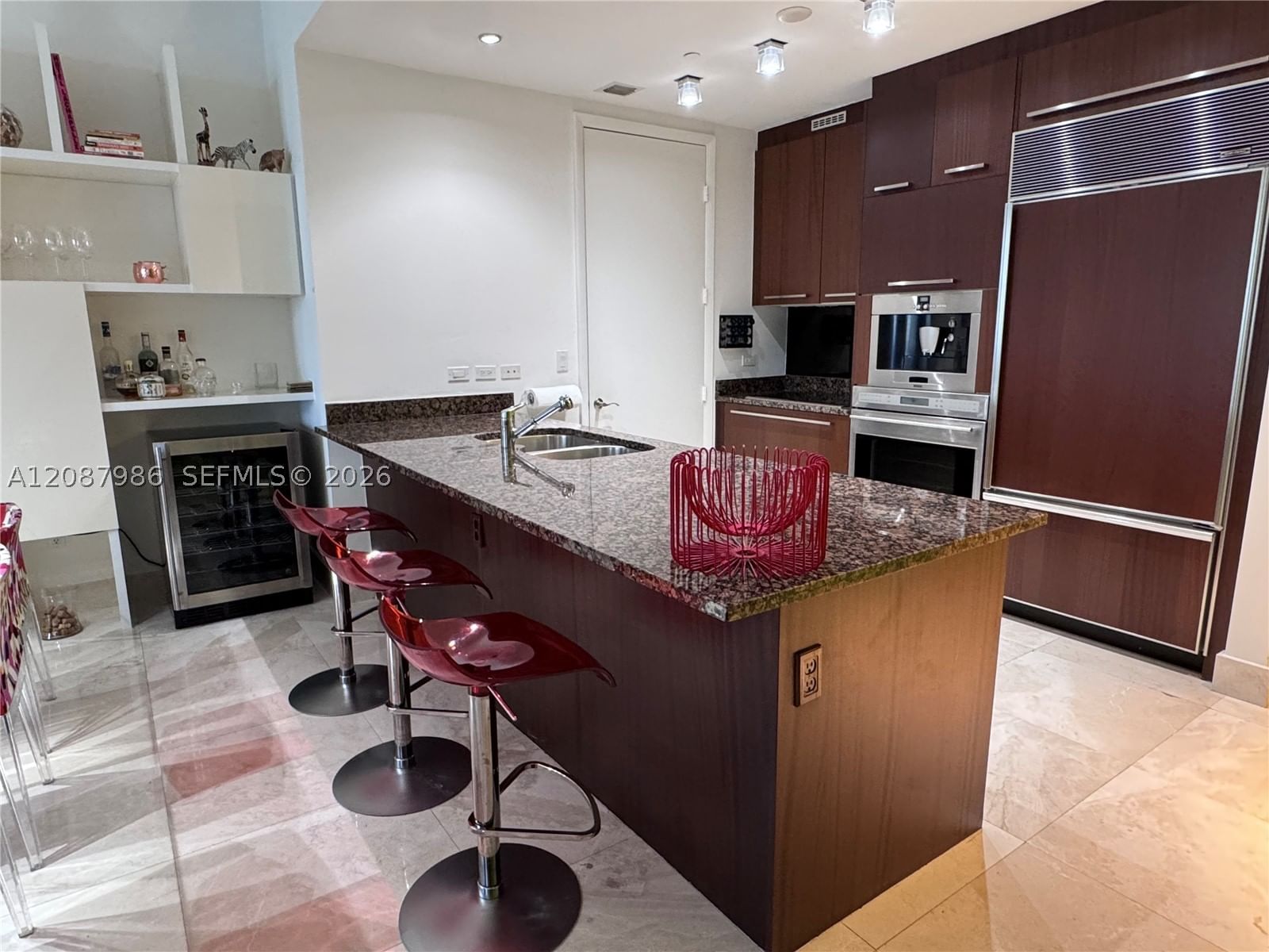 Real estate property located at 16001 Collins Ave #2302, Miami-dade, Tdr Tower I Condo, Sunny Isles Beach, FL
