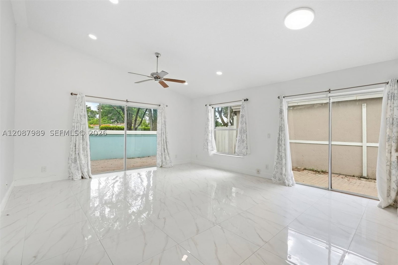 Real estate property located at 6620 Fern St, Broward, Coral Bay Parcels G, Margate, FL