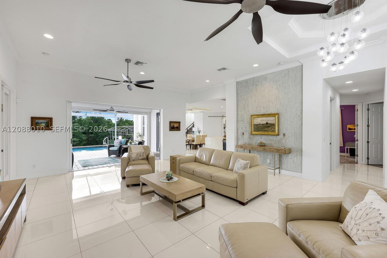 Real estate property located at 2309 20th Pl, Lee, Cape Coral, Cape Coral, FL