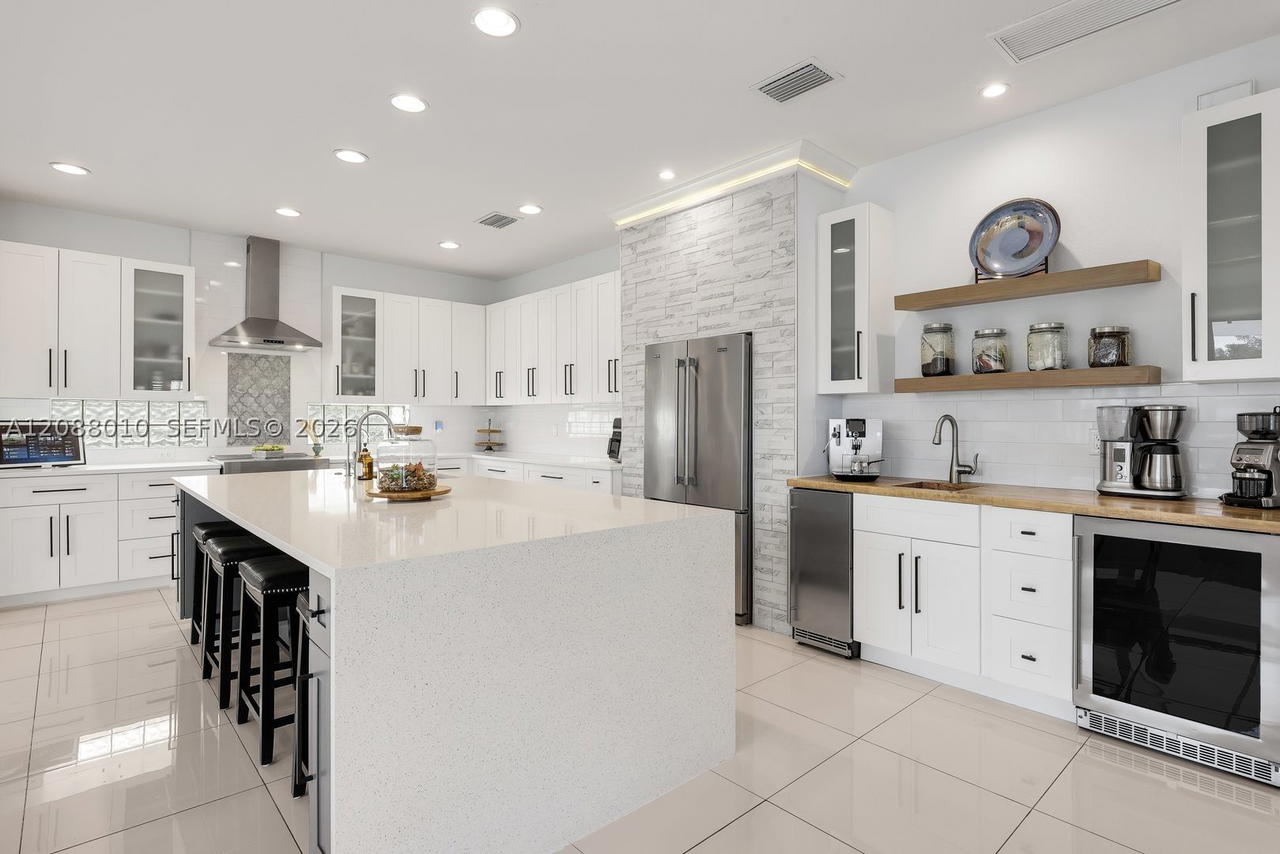 Real estate property located at 2309 20th Pl, Lee, Cape Coral, Cape Coral, FL