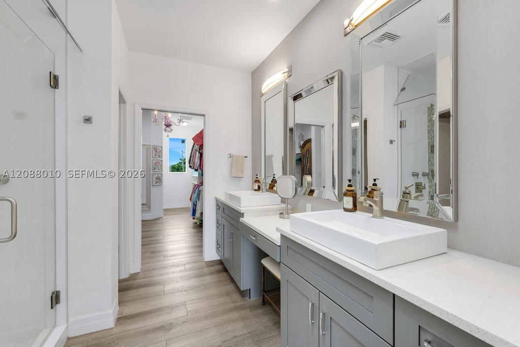 Real estate property located at 2309 20th Pl, Lee, Cape Coral, Cape Coral, FL