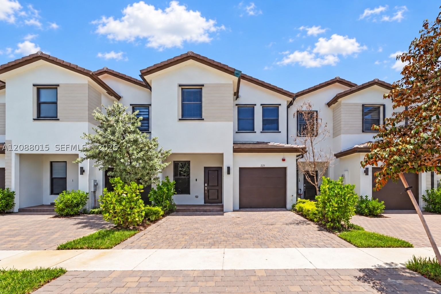 Real estate property located at 221 159th Way, Broward, United States, Pembroke Pines, FL