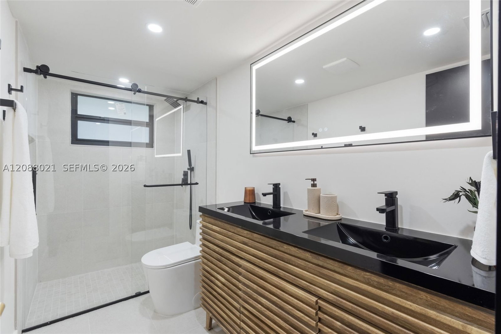 Real estate property located at 4705 Bayberry Ln, Broward, Woodlands Sec One-phase On, Tamarac, FL