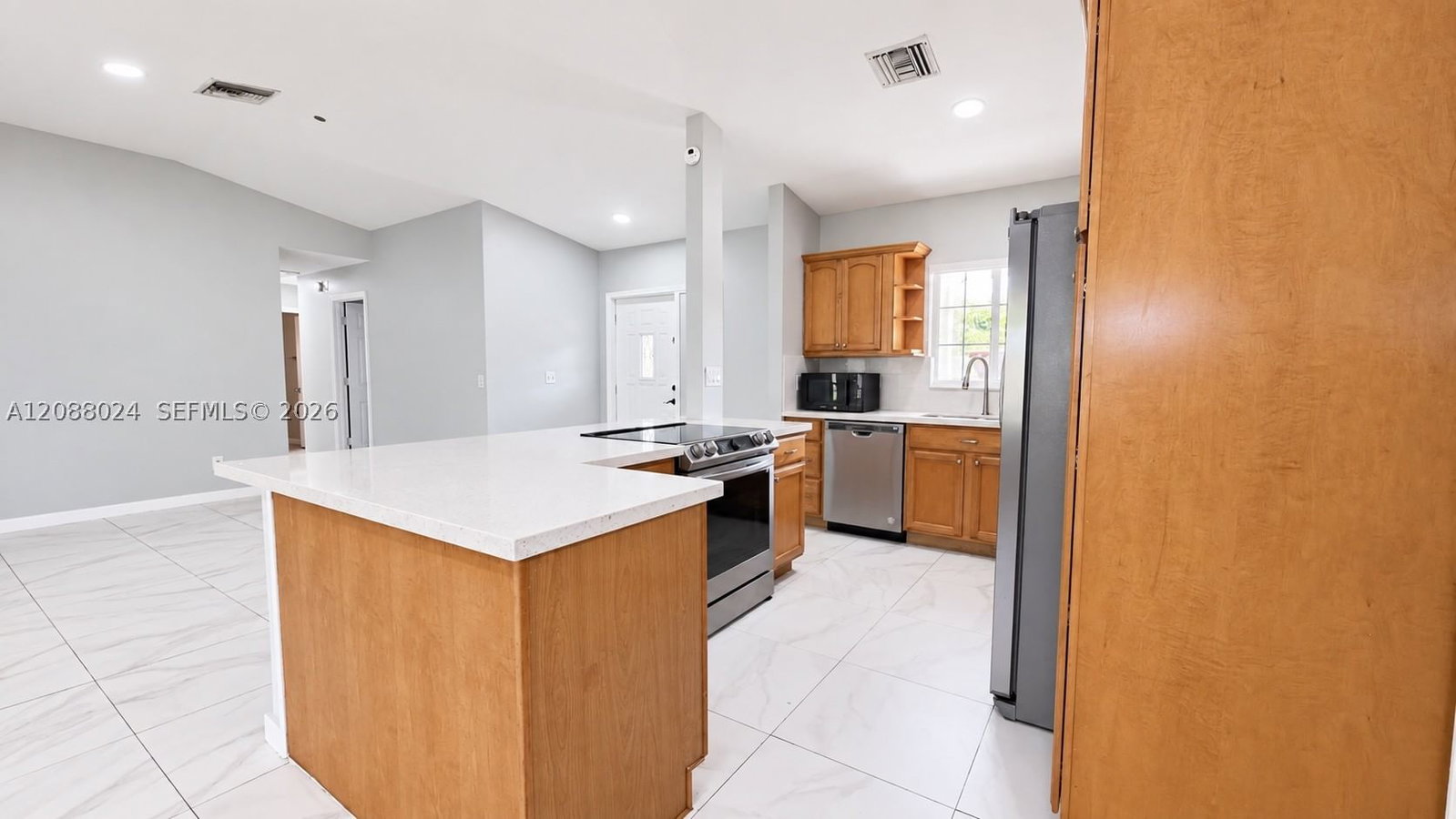 Real estate property located at 8331 44th Ct, Broward, City Of Lauderhill Sec 1, Lauderhill, FL