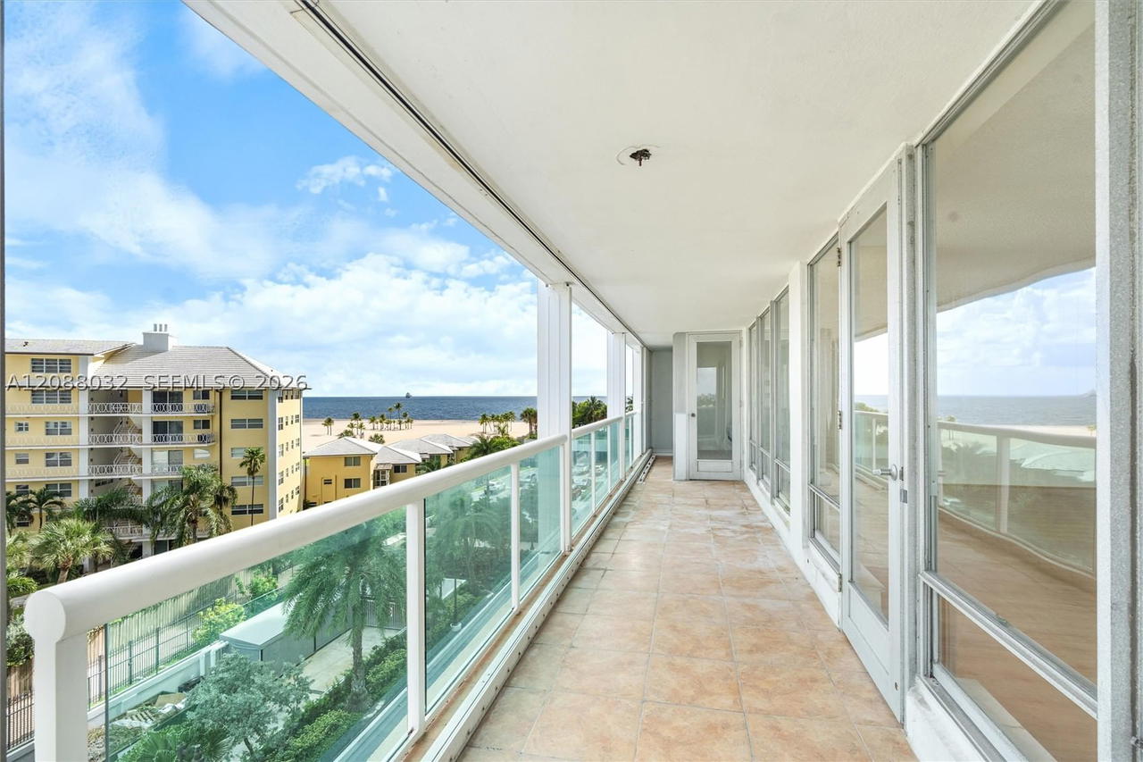 Real estate property located at 2100 OCEAN LN #401, Broward, Point Of Americas, Fort Lauderdale, FL