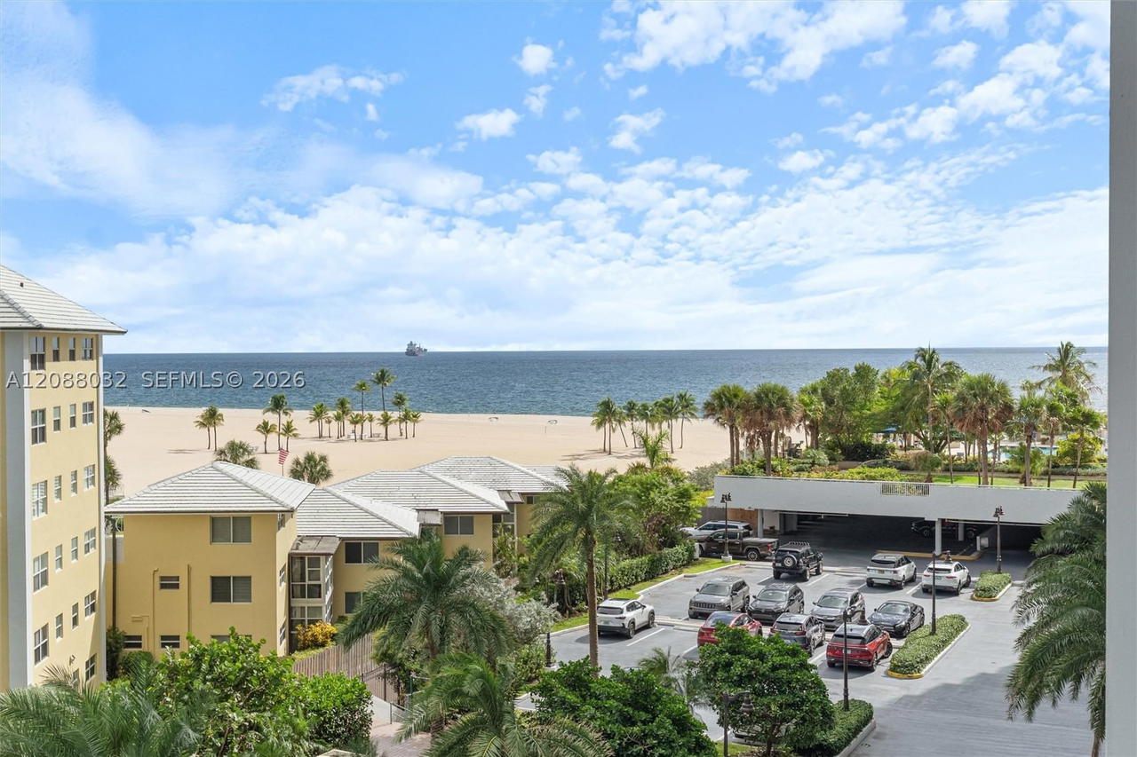 Real estate property located at 2100 OCEAN LN #401, Broward, Point Of Americas, Fort Lauderdale, FL