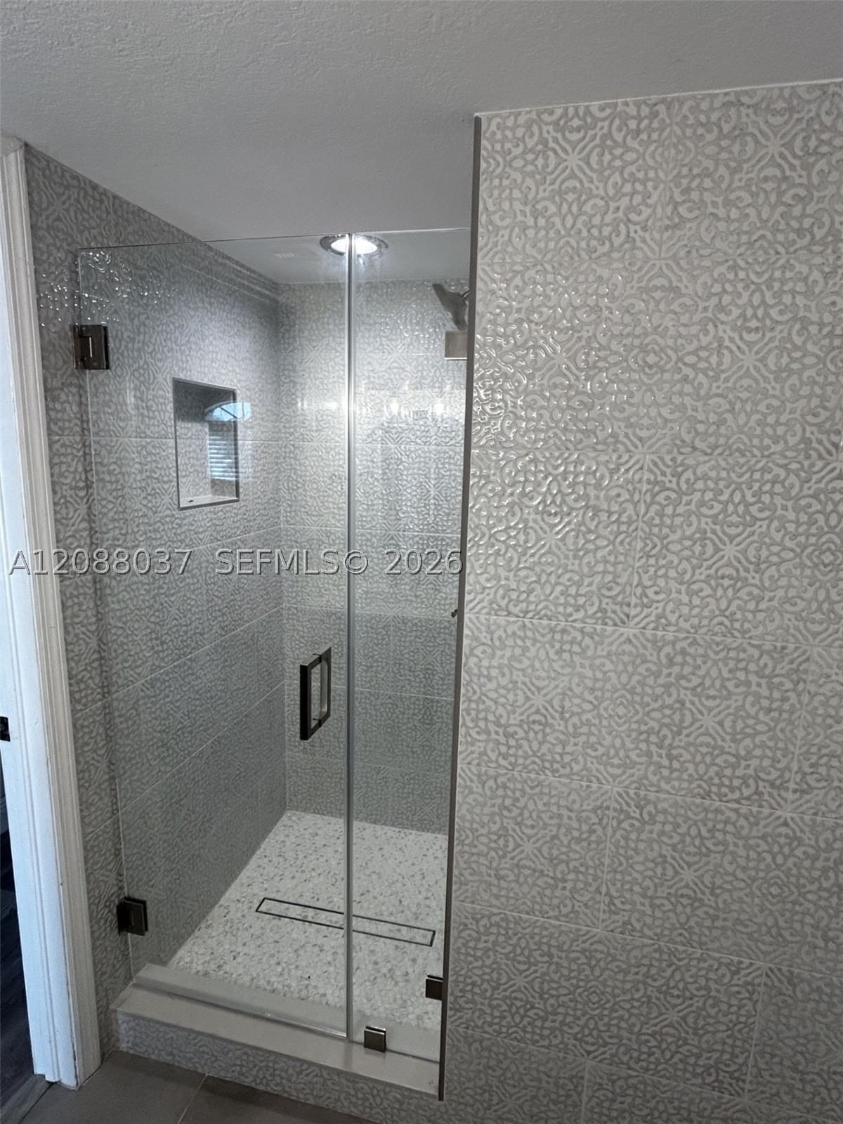 Real estate property located at 18859 86th Ave #3305, Miami-dade, Ibis Villa At Miami Garde, Hialeah, FL