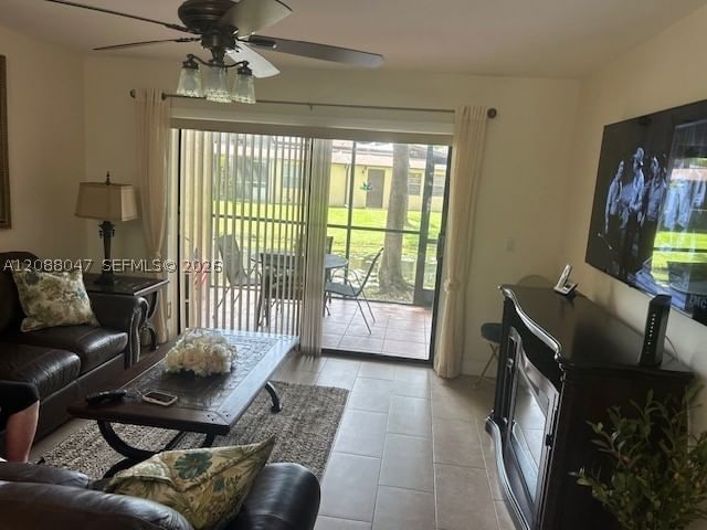 Real estate property located at 2 Briarwood Cir #112, Broward, Villas At Carriage Hills, Hollywood, FL