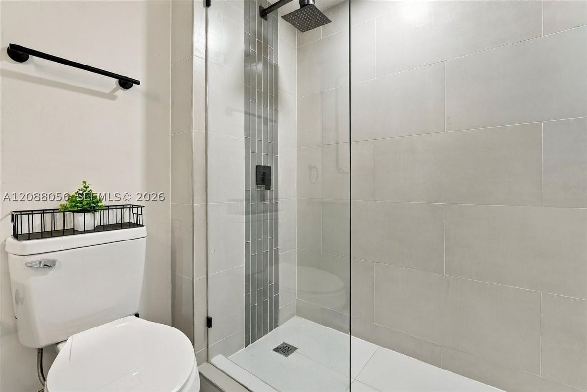 Real estate property located at 4310 79th Ave #2B, Miami-dade, Doral Gardens Condo, Doral, FL