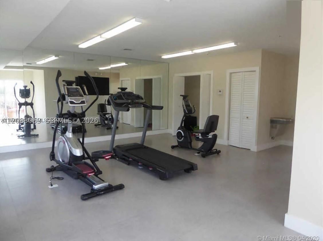 Real estate property located at 555 Dania Beach Blvd #5, Broward, Dania Place (the) Condo, Dania Beach, FL