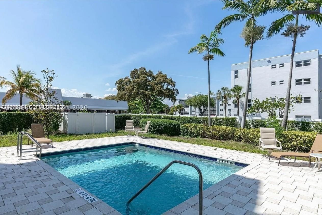 Real estate property located at 555 Dania Beach Blvd #5, Broward, Dania Place (the) Condo, Dania Beach, FL