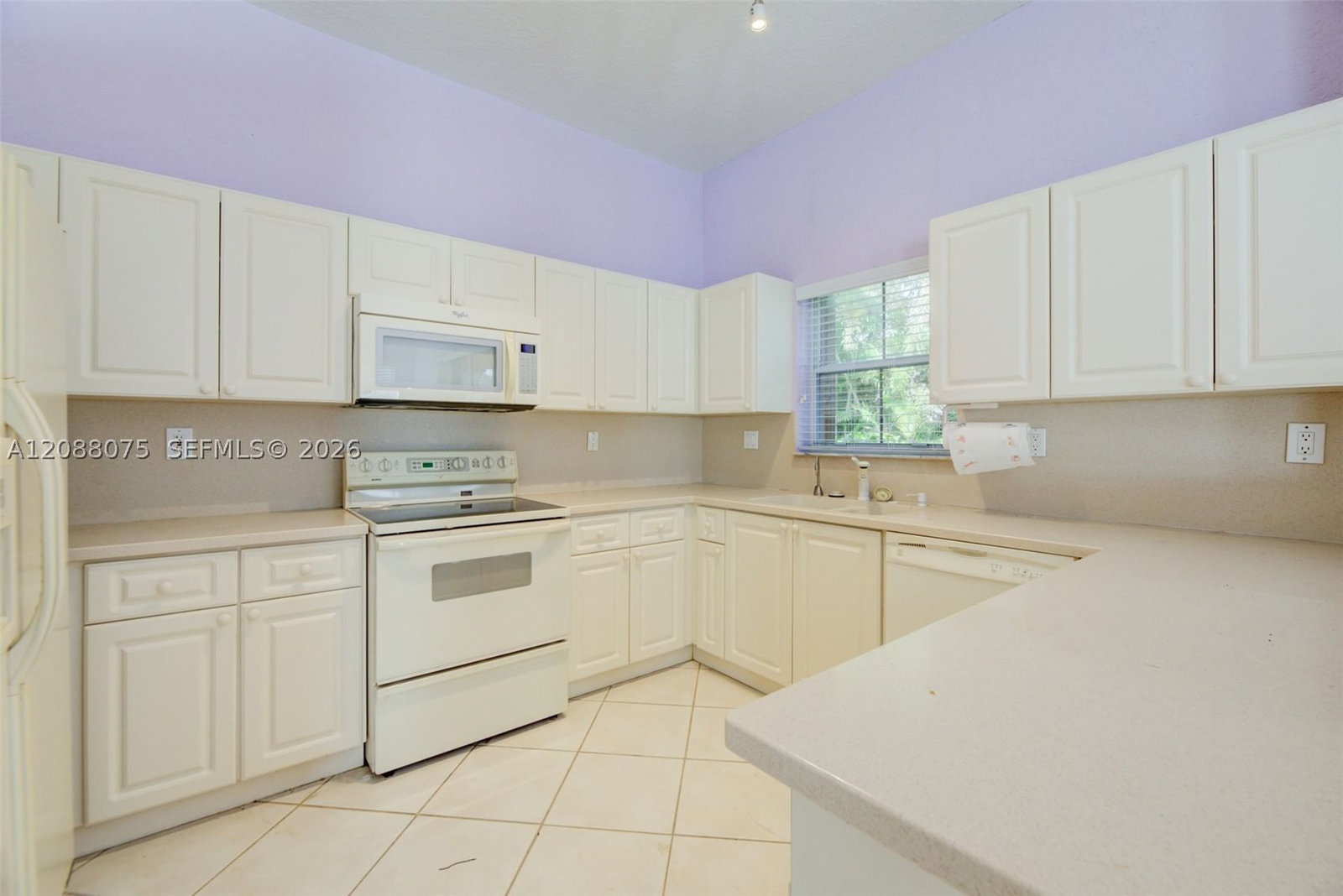 Real estate property located at 13945 Cypress Cove Cir, Broward, West Park-west Parcel, Davie, FL