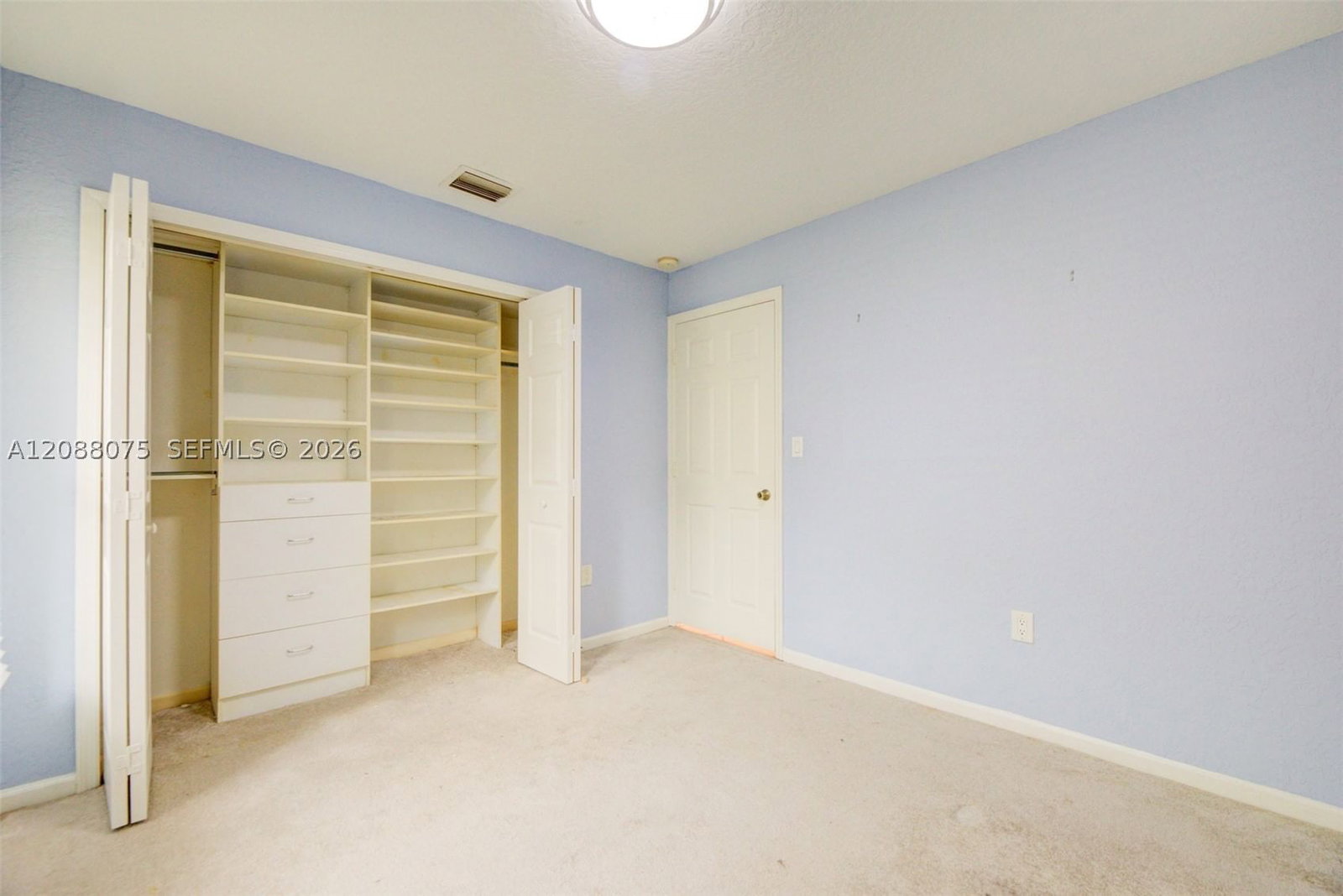 Real estate property located at 13945 Cypress Cove Cir, Broward, West Park-west Parcel, Davie, FL