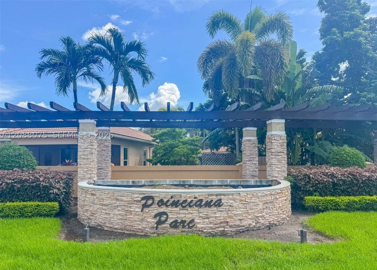 Real estate property located at 13945 Cypress Cove Cir, Broward, West Park-west Parcel, Davie, FL
