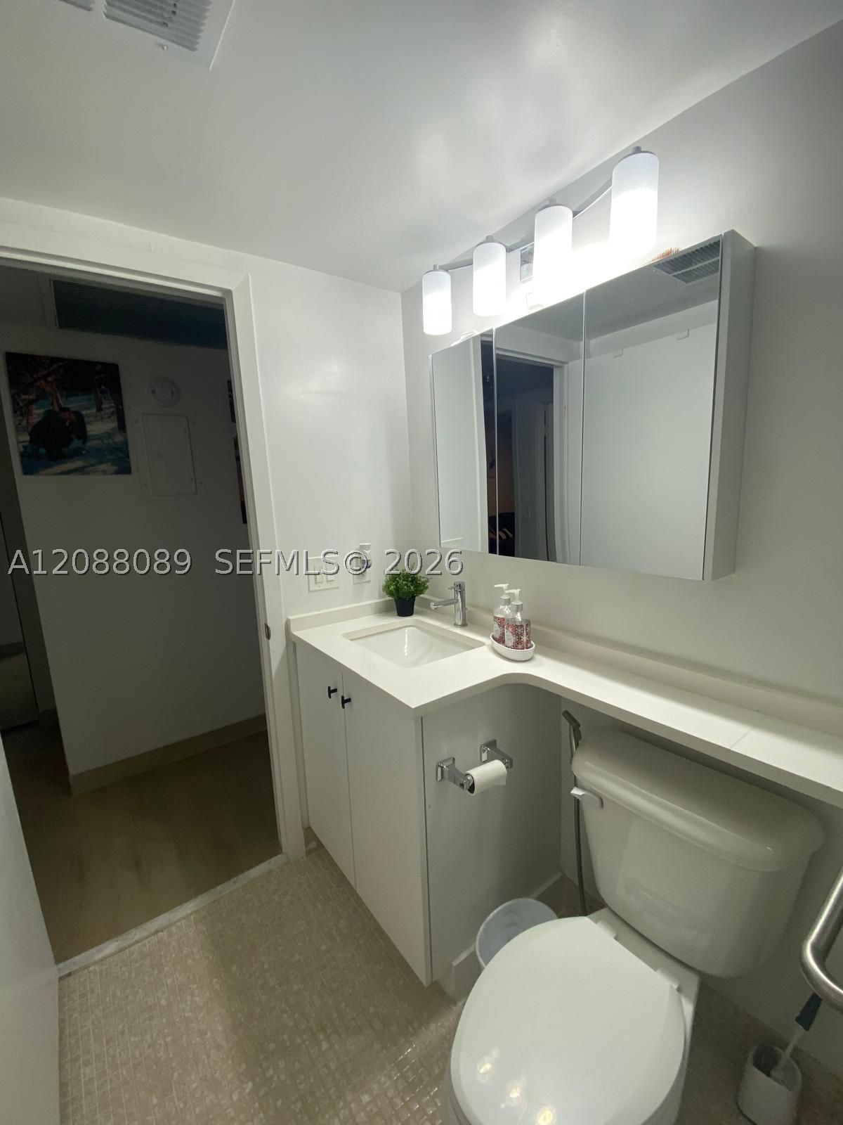 Real estate property located at 4076 Guildford E #4, Palm Beach, Guildford At Century Vill, Boca Raton, FL