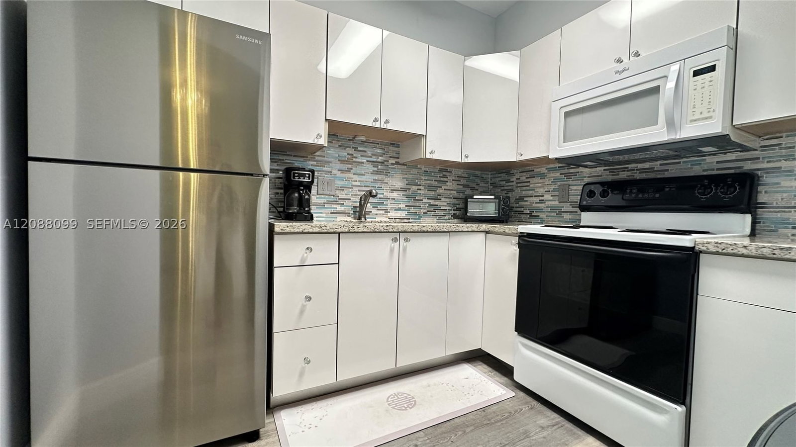 Real estate property located at 1967 Ocean Blvd #329-D, Broward, Village By The Sea Condo, Lauderdale By The Sea, FL
