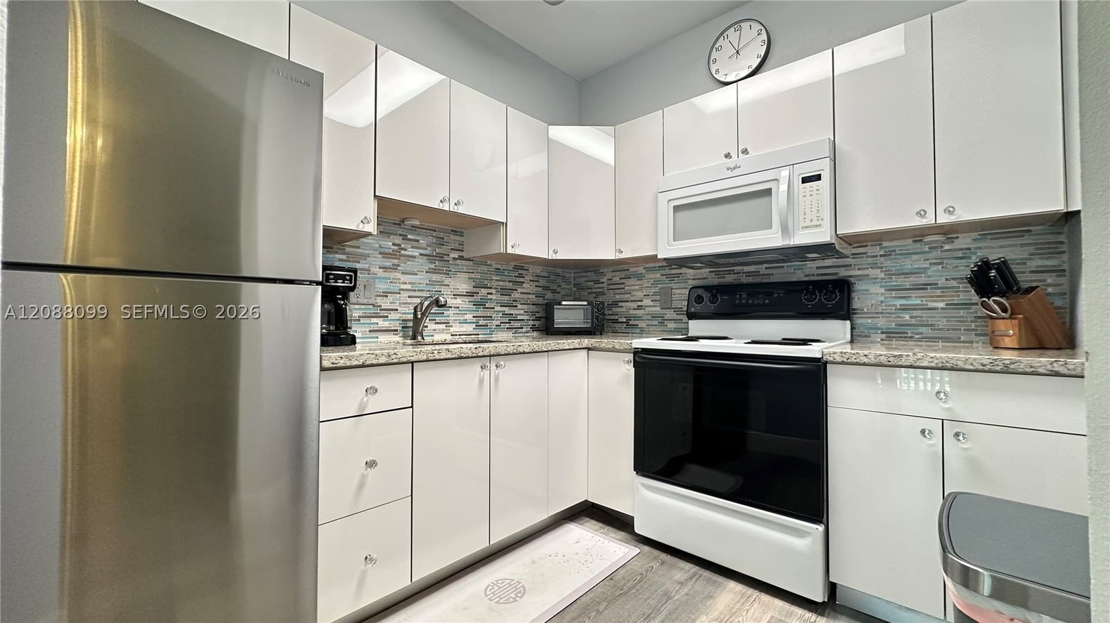 Real estate property located at 1967 Ocean Blvd #329-D, Broward, Village By The Sea Condo, Lauderdale By The Sea, FL