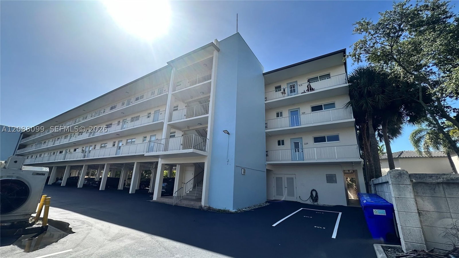 Real estate property located at 1967 Ocean Blvd #329-D, Broward, Village By The Sea Condo, Lauderdale By The Sea, FL