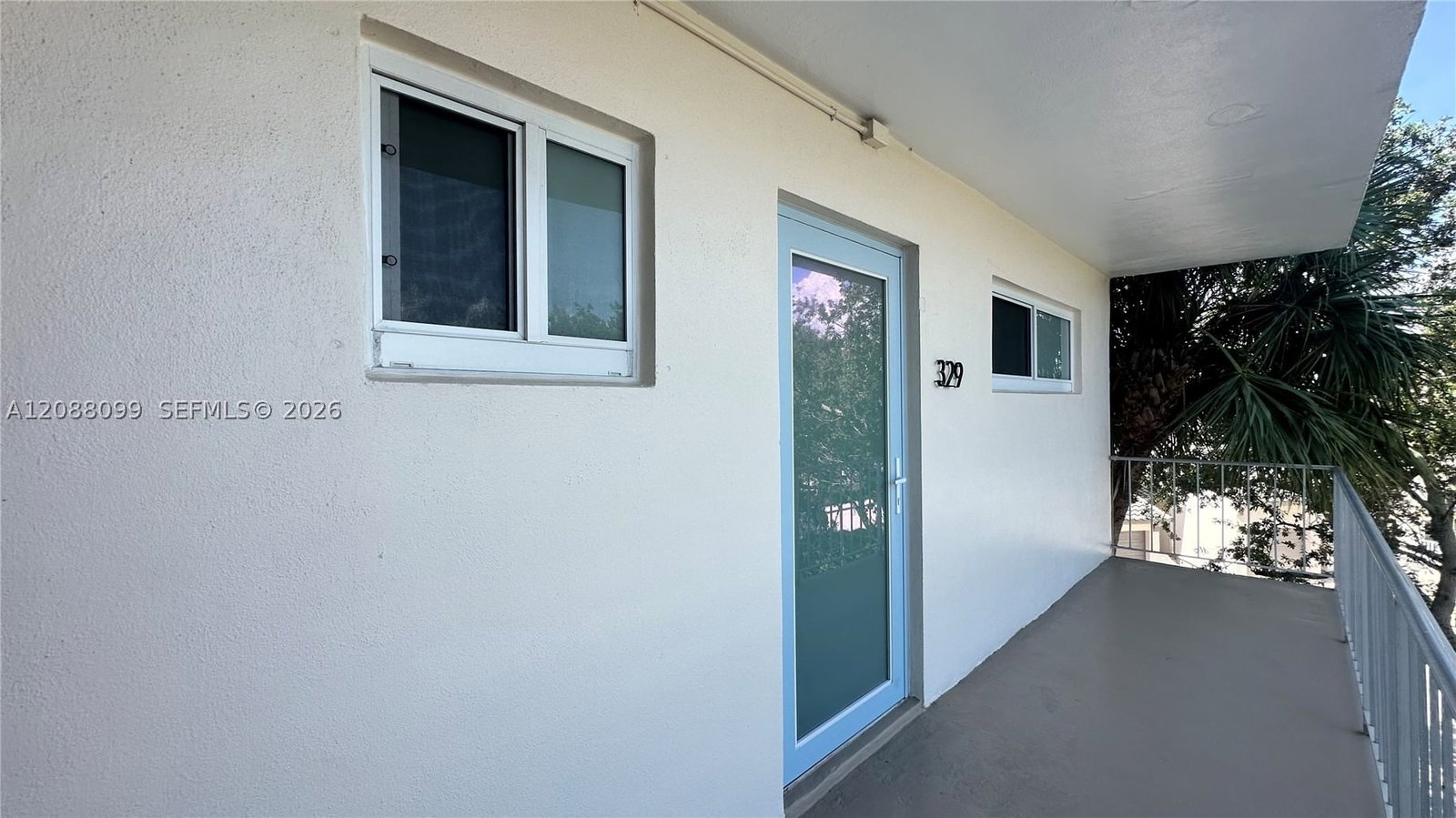 Real estate property located at 1967 Ocean Blvd #329-D, Broward, Village By The Sea Condo, Lauderdale By The Sea, FL