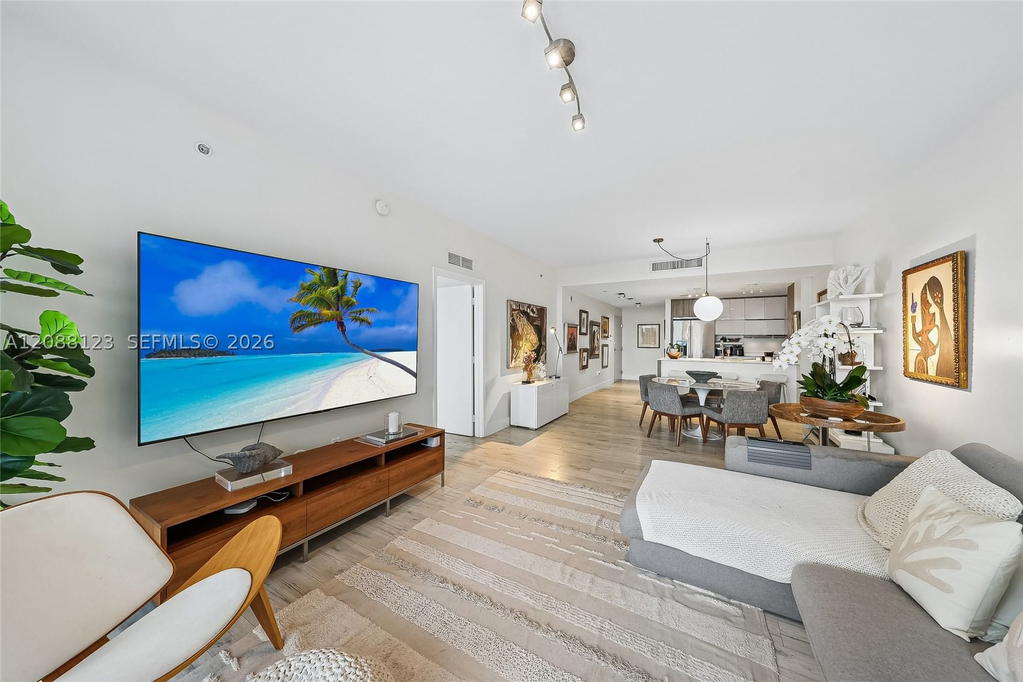 Real estate property located at 600 27th St #704, Miami-dade, Bay House Miami Condo, Miami, FL